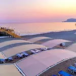 ホテル Senza Sunset
