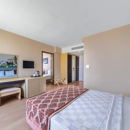 Hotell Senza Sunset 4*